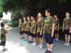 杭州暑假减肥班_2014杭州蓝精灵夏令