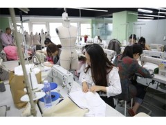 上海服装电脑设计培训、PS服装效果