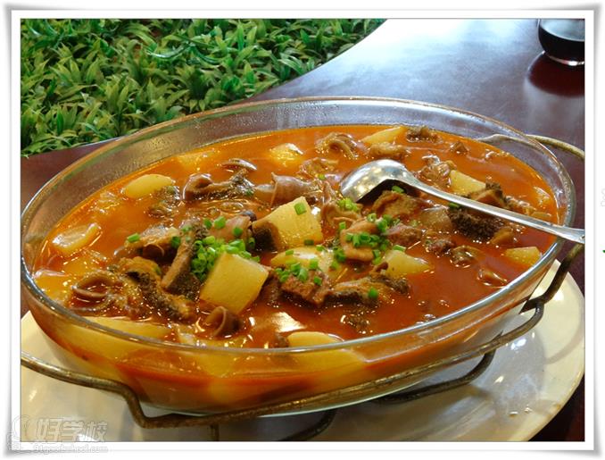 萝卜牛杂美食成品