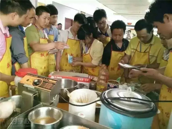 飘飘香餐饮学校授课现场