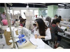 上海服装裁剪培训、熟练掌握服装设