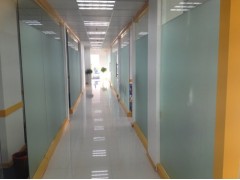 上海培训法语哪家好、专家组队培训