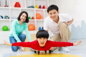 孩子情商低如何改善？绵阳金色雨林来解答