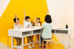 孩子情商低如何改善？昆明金色雨林来解答