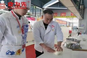 广州学做黄焖鸡米饭技术培训