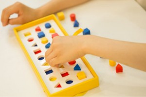 孩子专注力不好？哈尔滨金色雨林有方法