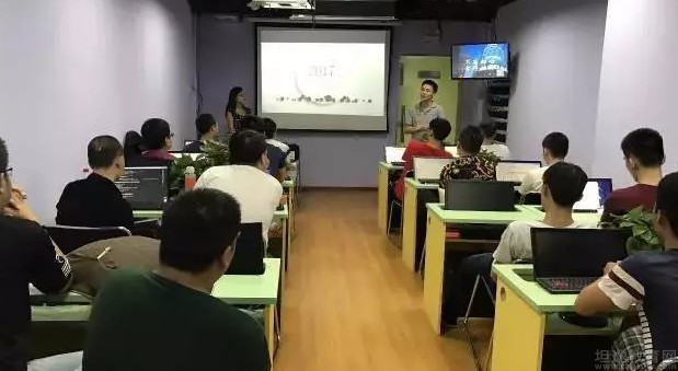 昆明达内教育