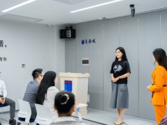 怎么能学会当众讲话-学会当众讲话的方法