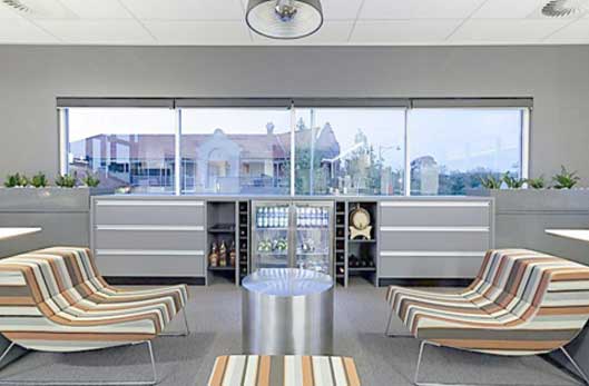 平面设计如何跑业务