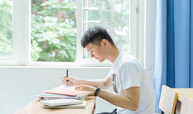 应该如何备考雅思大作文