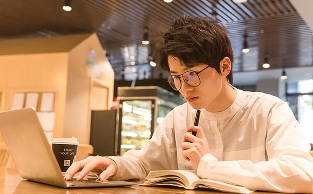 如何短时间内提高雅思听力