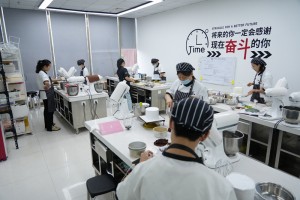 成都青羊区学奶茶去哪家正宗(奶茶如何制作呢)