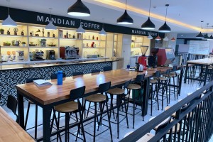 熳点烘焙培训学校有几个校区？