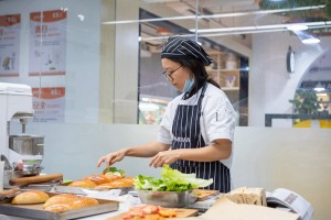 深圳哪里学做饮品(哪里学做奶茶专业靠谱)