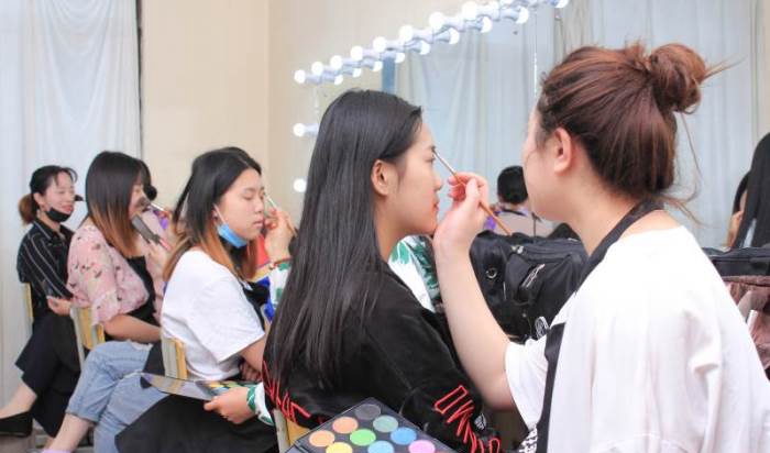 化妆教学现场 化妆教学现场