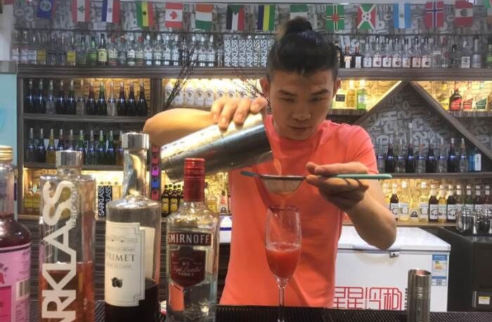 调酒教学风采