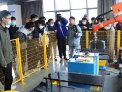 合肥蓝柏匠才培训学校开设什么课程？