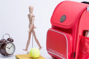 学大教师是一份职业 更是孩子的朋友