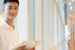 快要高考了 青岛学大一对一助你学习