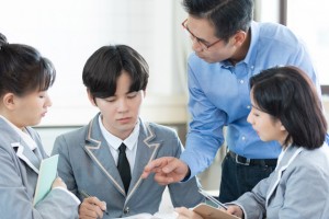 孩子上初中成绩下滑 学大给你初一问题应对方法